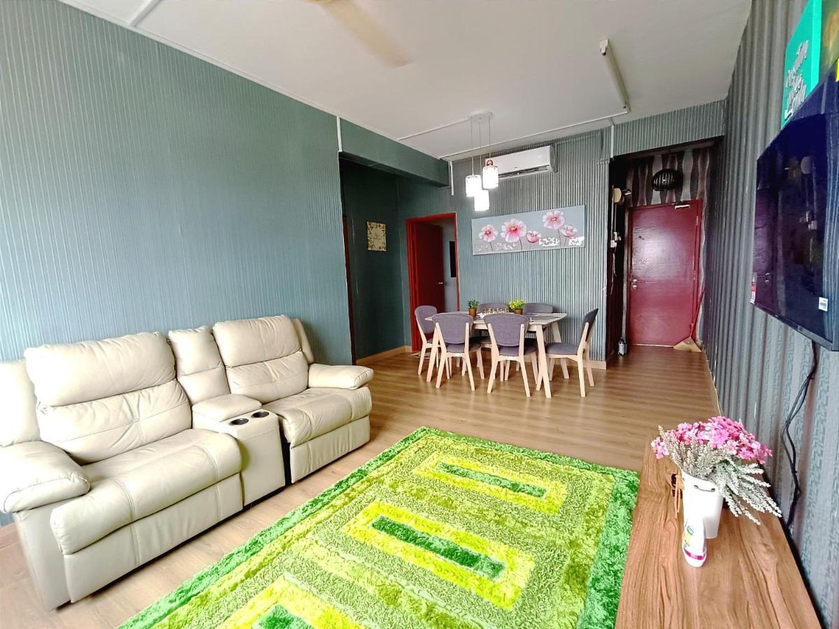 D'Luna Homestay Terengganu Sea View / Drawbrige View / Near Hsnz, Ktcc, Drawbrige Kuala Terengganu Bagian luar foto